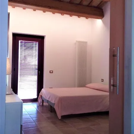 Agriturismo Forestale Luti Treia Exterior photo