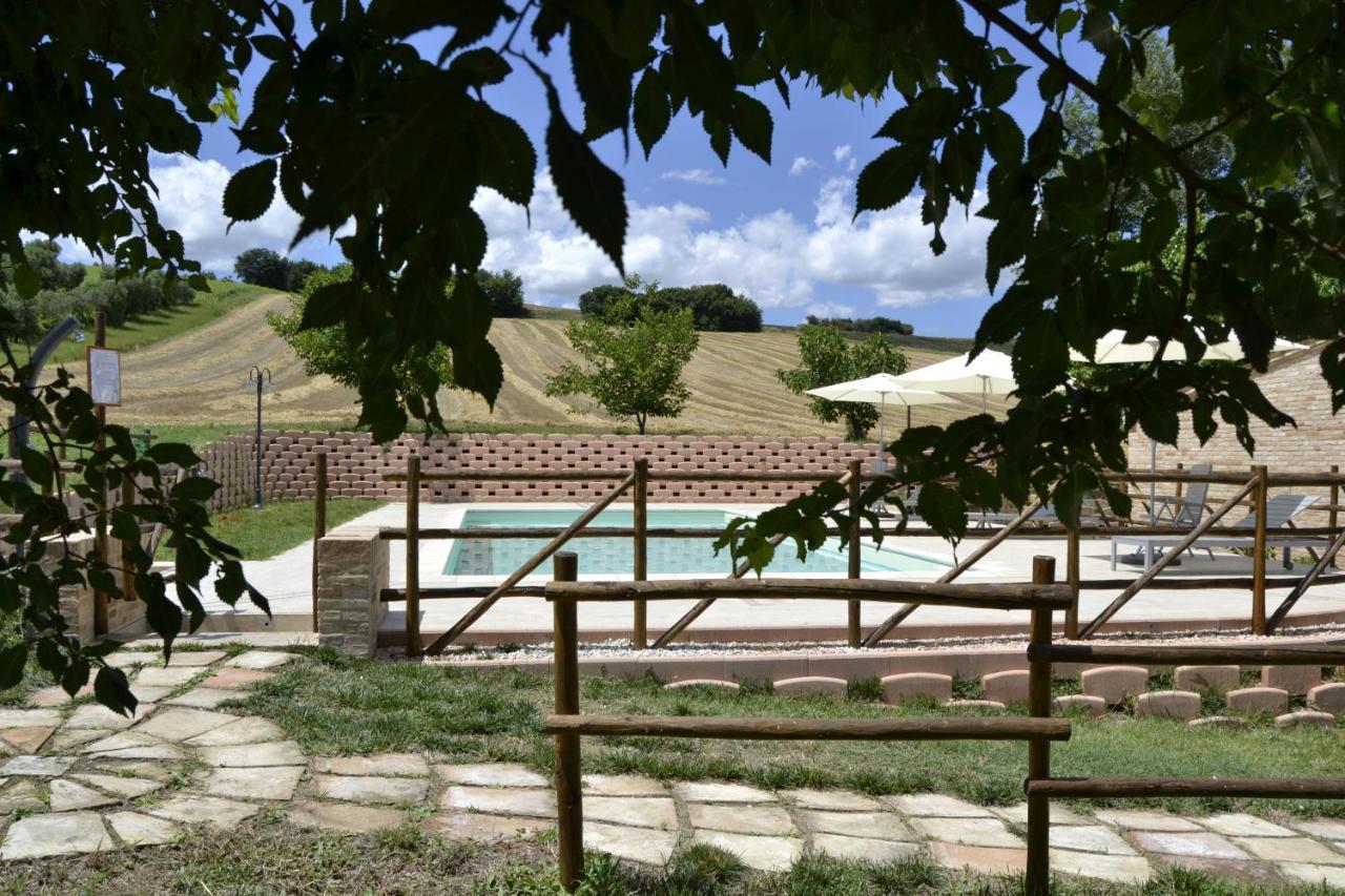 Casa di campagna Forestale Luti Treia