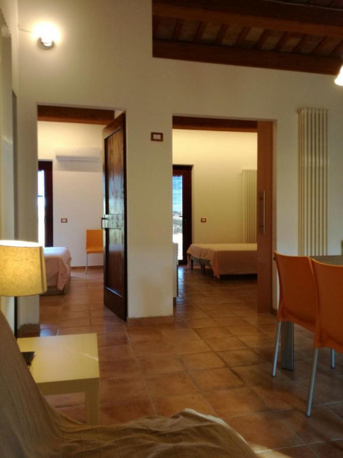 Casa di campagna Forestale Luti Treia